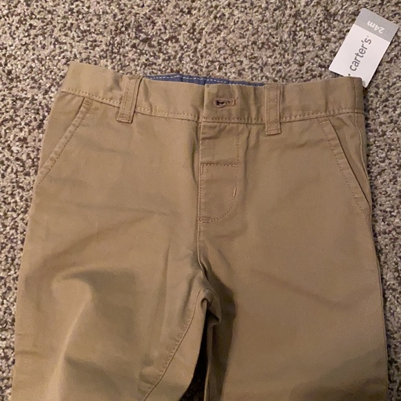 Set of Carter’s bodysuit and two dress pants - Picture 4 of 4